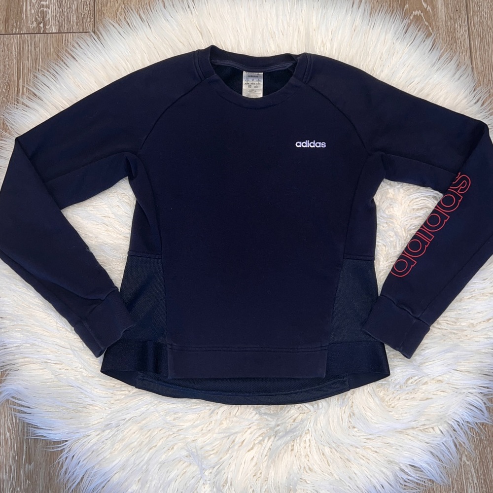 Adidas Top - Picture 2 of 2